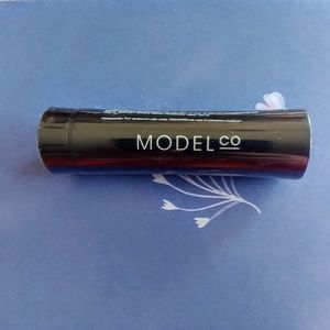 Model Co Makeup - Model Co LuxeCreme Long Wear Lipstick Model Co Makeup - Model Co LuxeCreme Long Wear Lipstick
